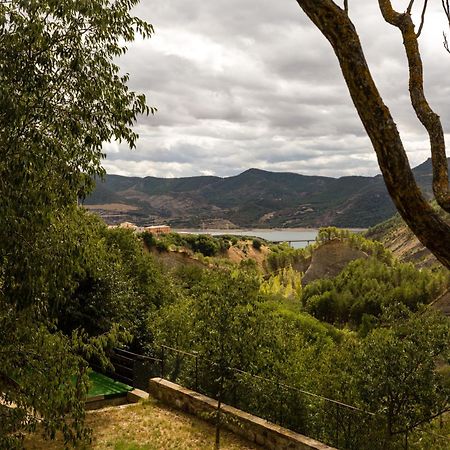 Alberg La Solana Salas de Pallas Ruang foto