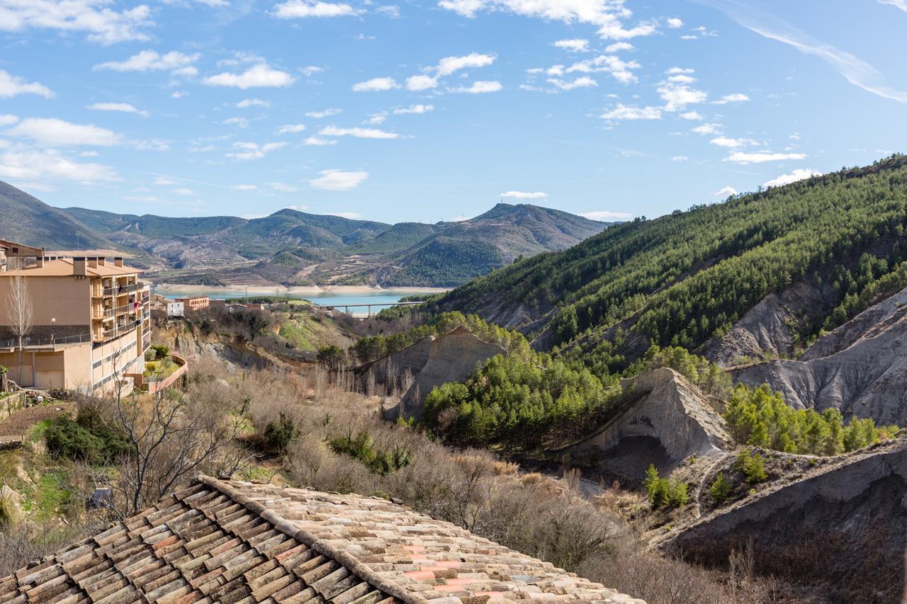 Alberg La Solana Salas de Pallas Bagian luar foto
